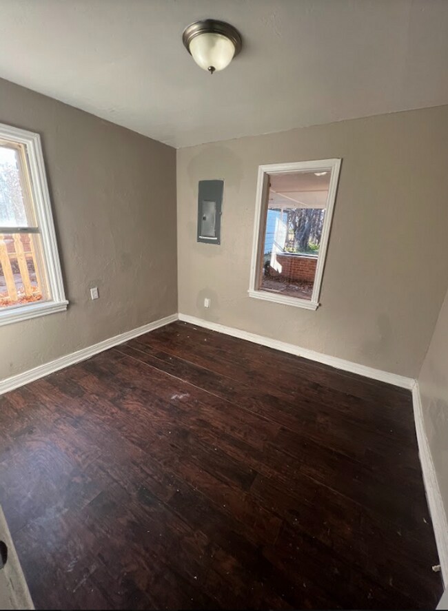 Building Photo - 3 Bedroom Rent to Own Home Available!