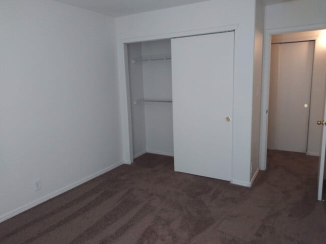 Building Photo - 5808 Night Rose Ave NW