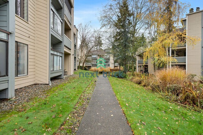 Building Photo - 2 BED & 2 BATH CONDO FOR RENT