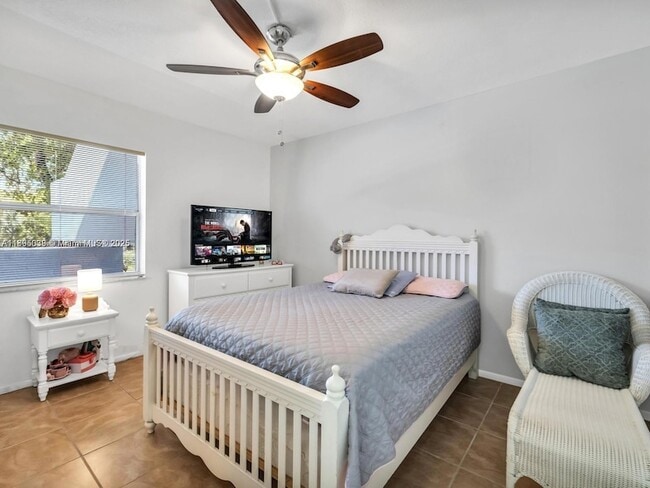 Building Photo - 8401 Lagos De Campo Blvd