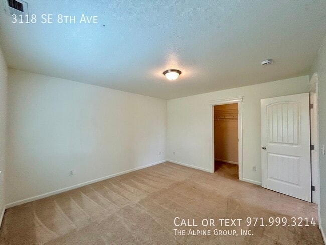 Building Photo - 3118 SE 8th Ave
