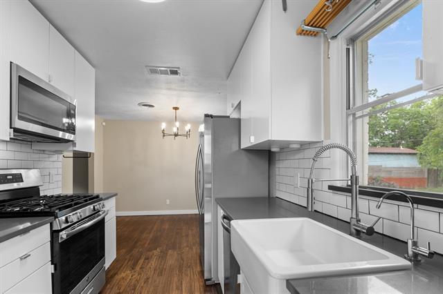 Building Photo - 10639 Aledo Dr