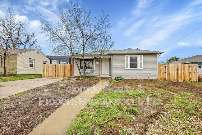 Building Photo - 2761 S Hazel Ct