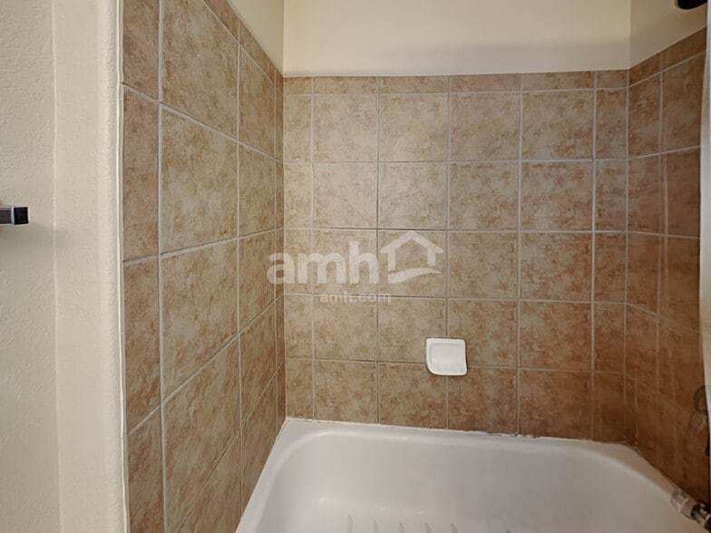 Building Photo - 8733 Langford Dr