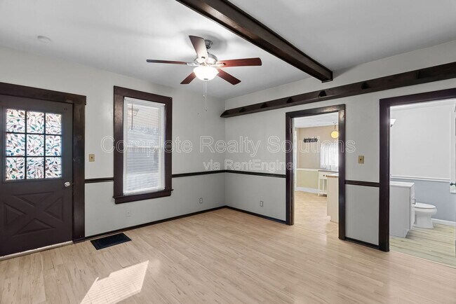 Building Photo - 409 Harrison Ave