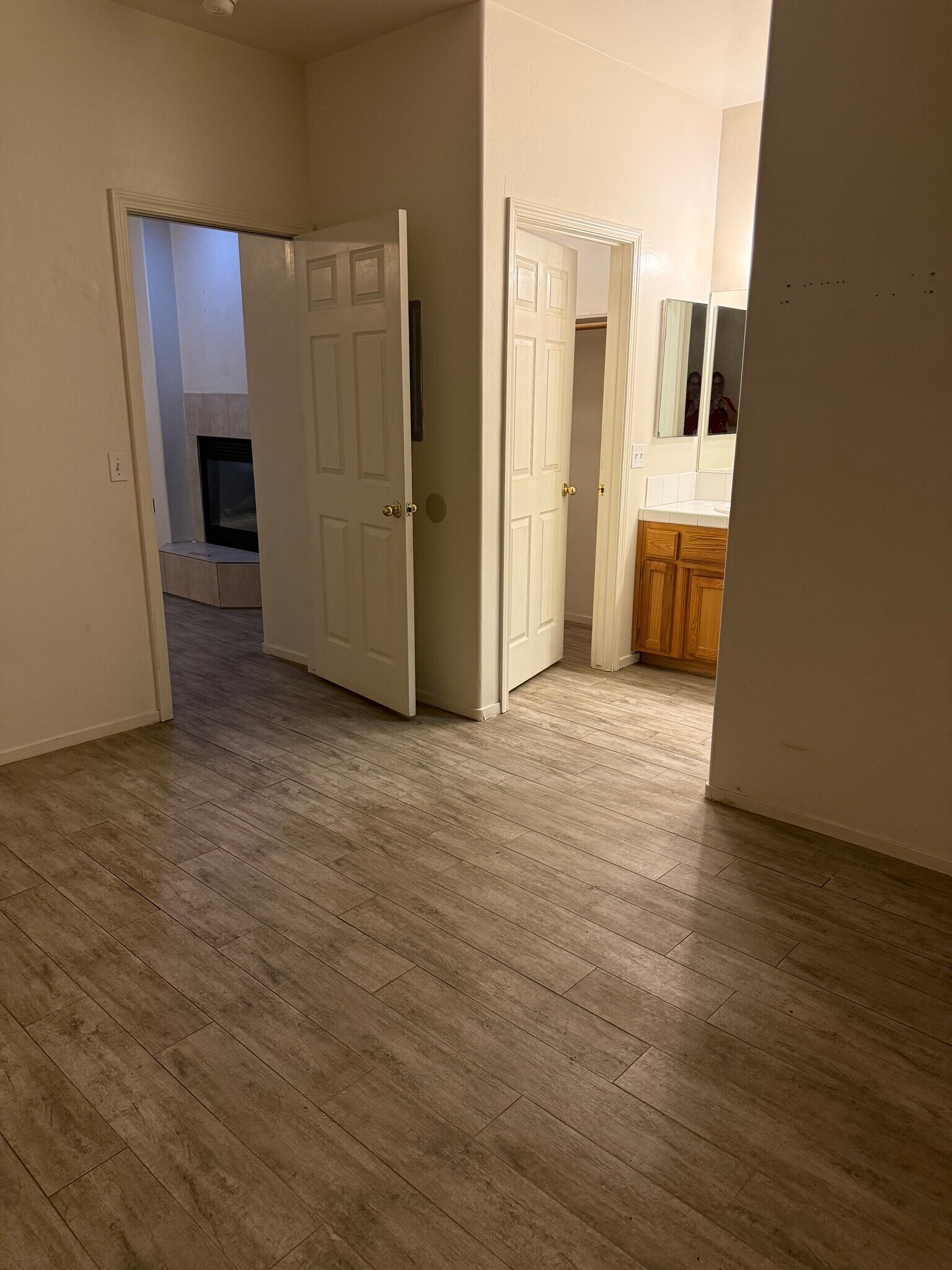 Building Photo - 602 Yellow Meadow Ct