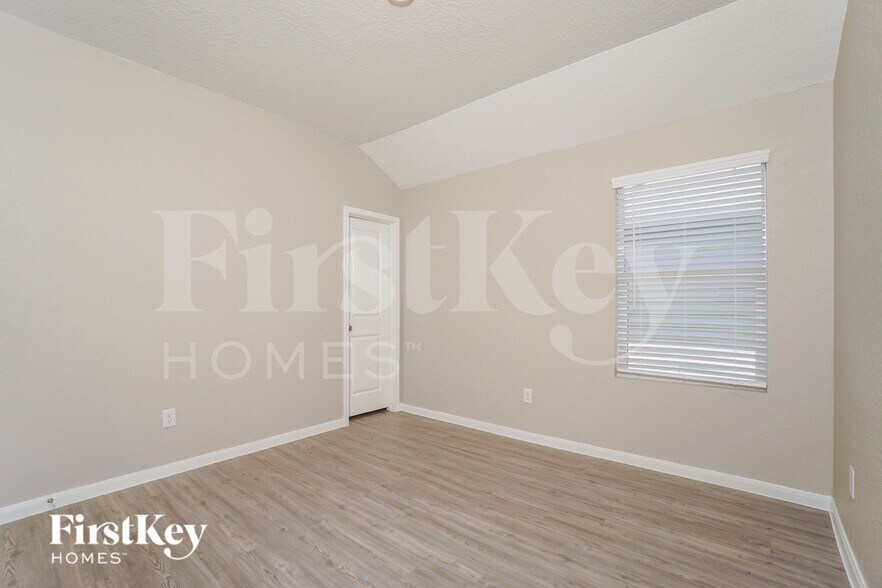Building Photo - 1224 Treehouse Ln