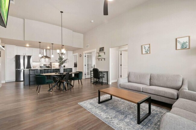 Building Photo - 1875 Fall River Dr