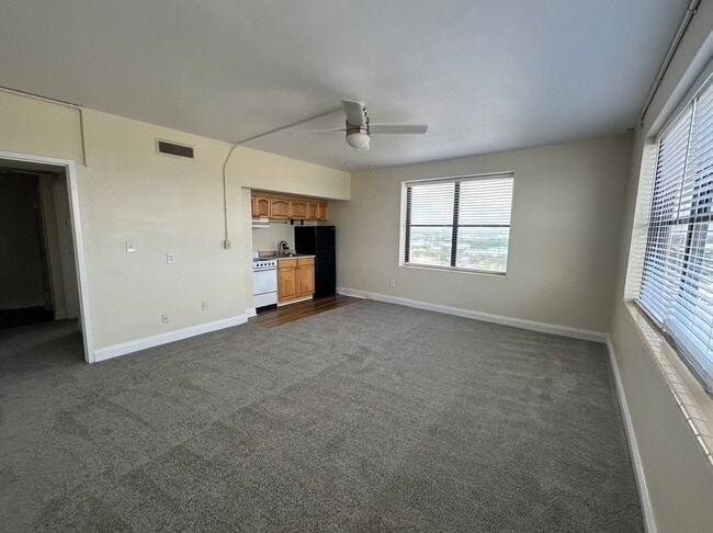 Building Photo - Charming Downtown Studio Apartment for Rent in City Place!