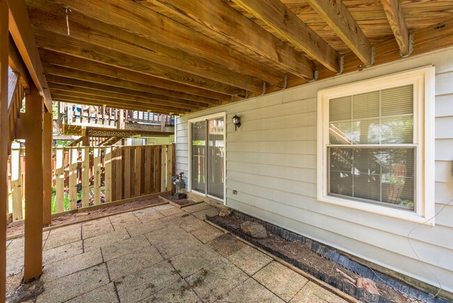 Building Photo - 12264 Dapple Gray Ct