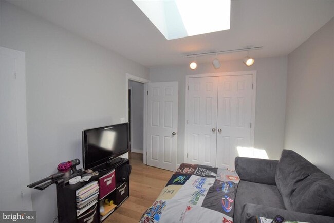 Building Photo - 8811 Badger Dr