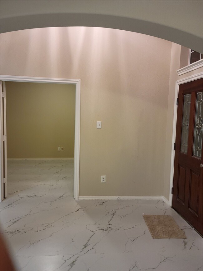 Building Photo - 11134 Sheldon Bend Dr