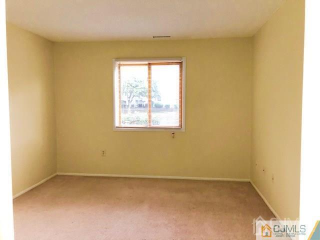 Building Photo - 513 Aspen Dr