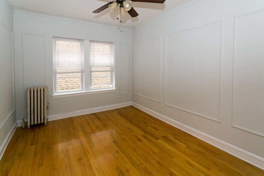 Building Photo - 2825 N Burling St