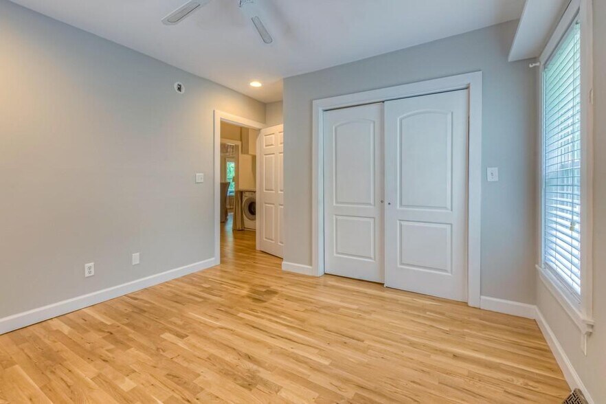 Second bedroom - 408 Woodland Shores Rd