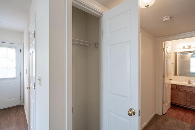 Building Photo - 3509 Delmar Ct