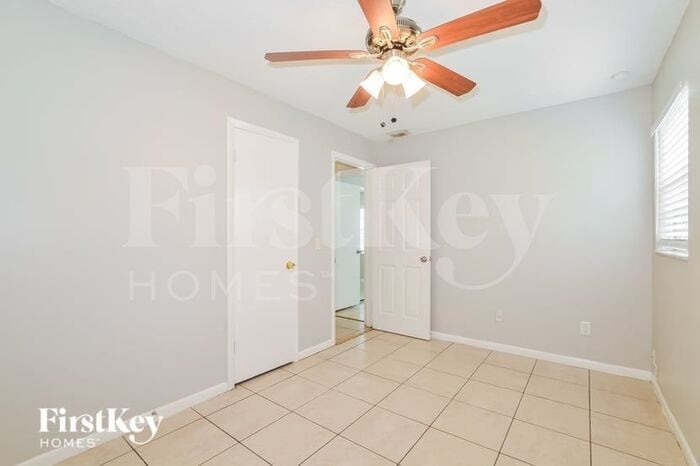 Building Photo - 3694 Rundo Dr