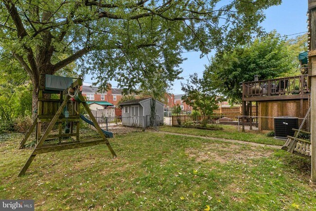 Building Photo - 1541 Doxbury Rd