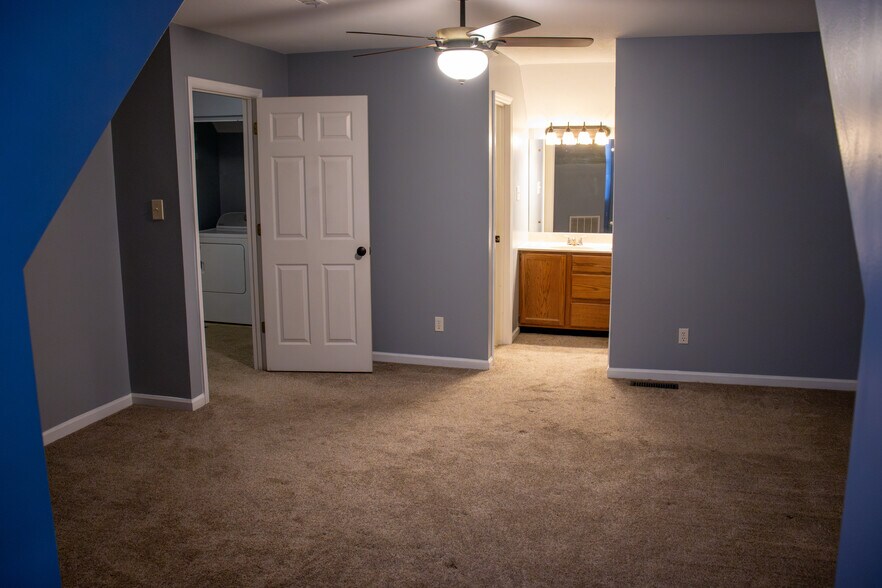 Building Photo - 938 Bradley Bell Dr