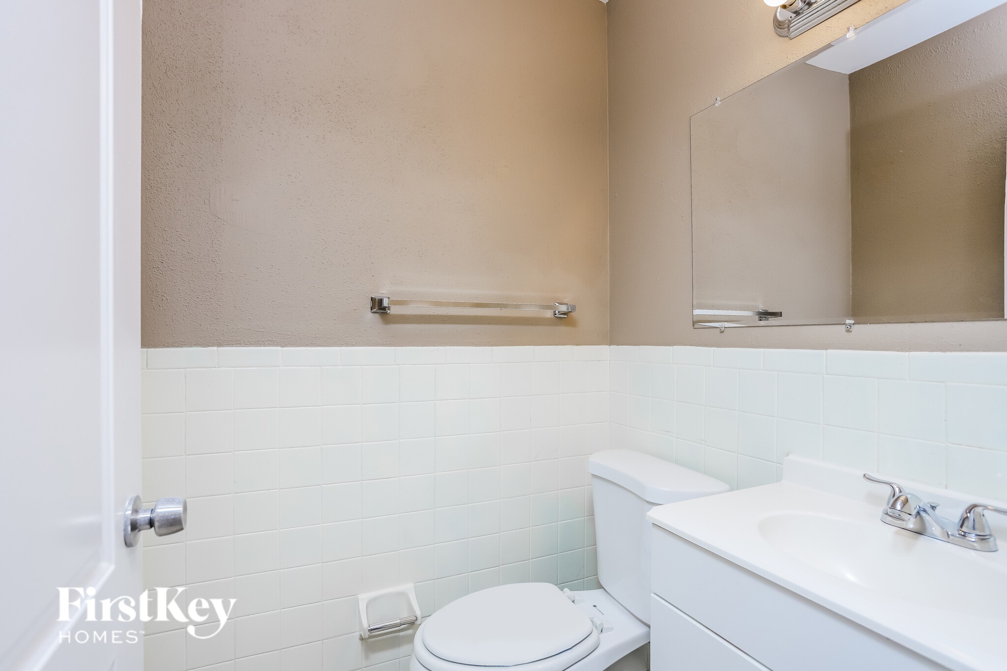 Building Photo - 31 Delores Dr