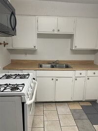 Building Photo - 3317 Columbia St