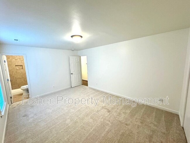 Building Photo - 5248 Oakforest Dr