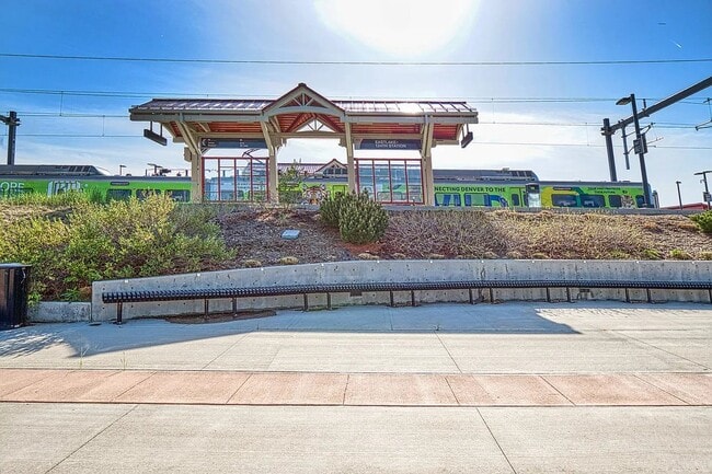 Building Photo - 2567 E 124th Pl