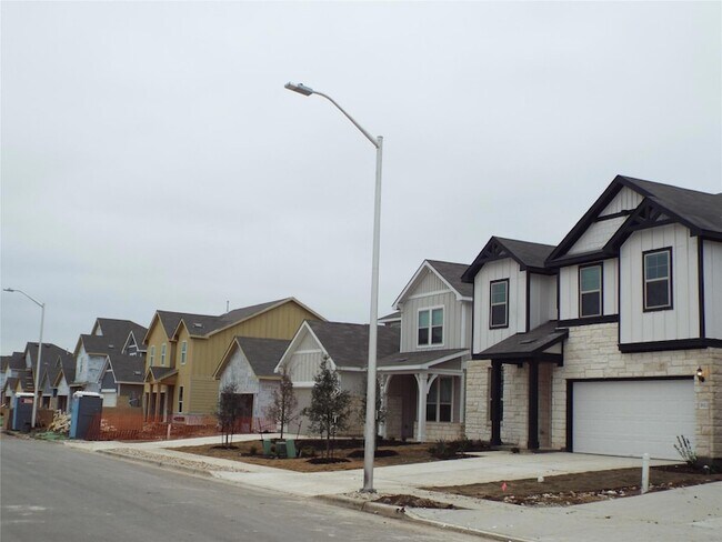 Building Photo - 1621 Hope Rnch Rd