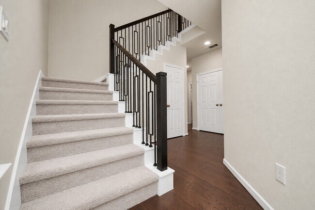 Building Photo - 3111 Dakota Falls Dr