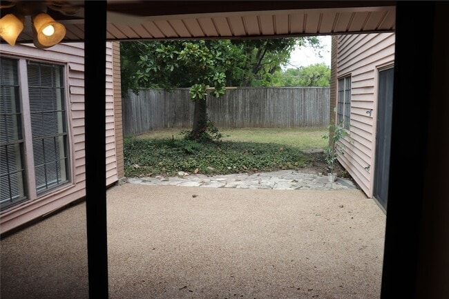 Building Photo - 305 Centennial Blvd