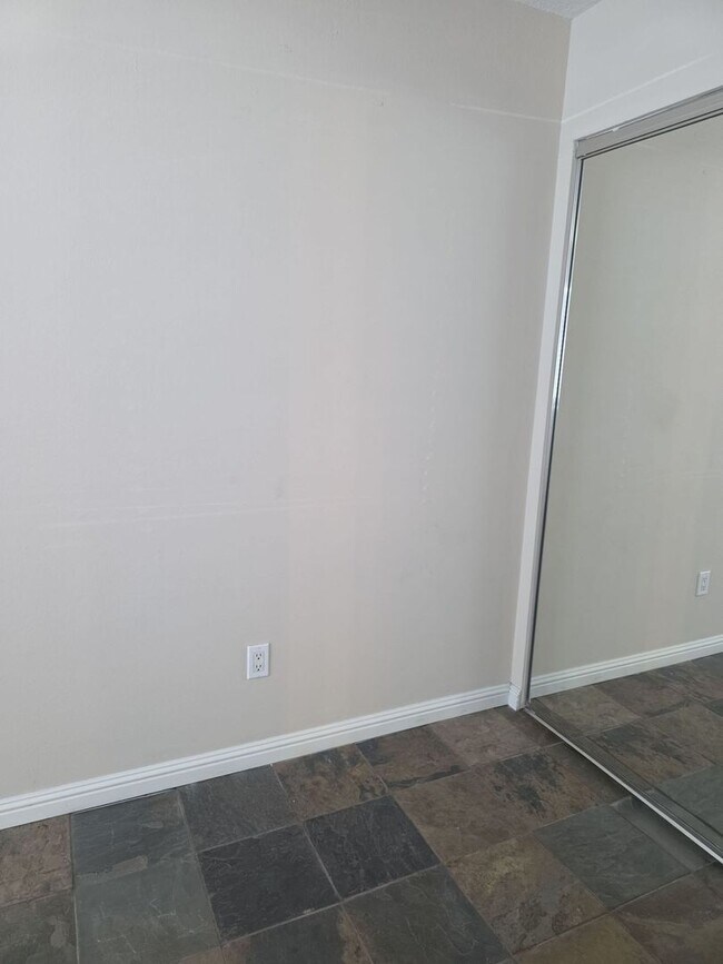 Building Photo - *Move-In Special* Spacious 2 Bed / 2 Bath Condo in San Bernardino – Upgraded & Move-In Ready!