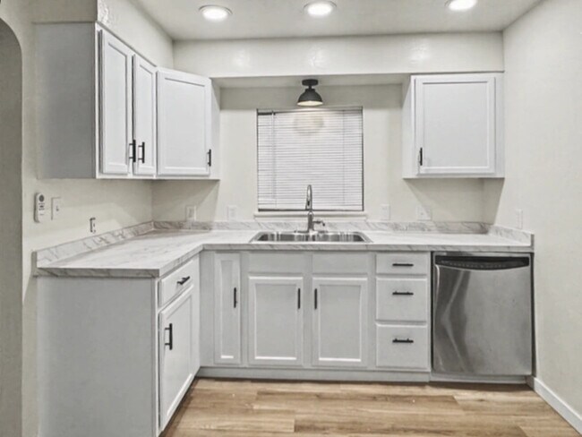 Building Photo - 4000 S Delaware St