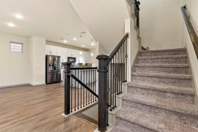 Building Photo - 2123 Sequoia Woods Dr