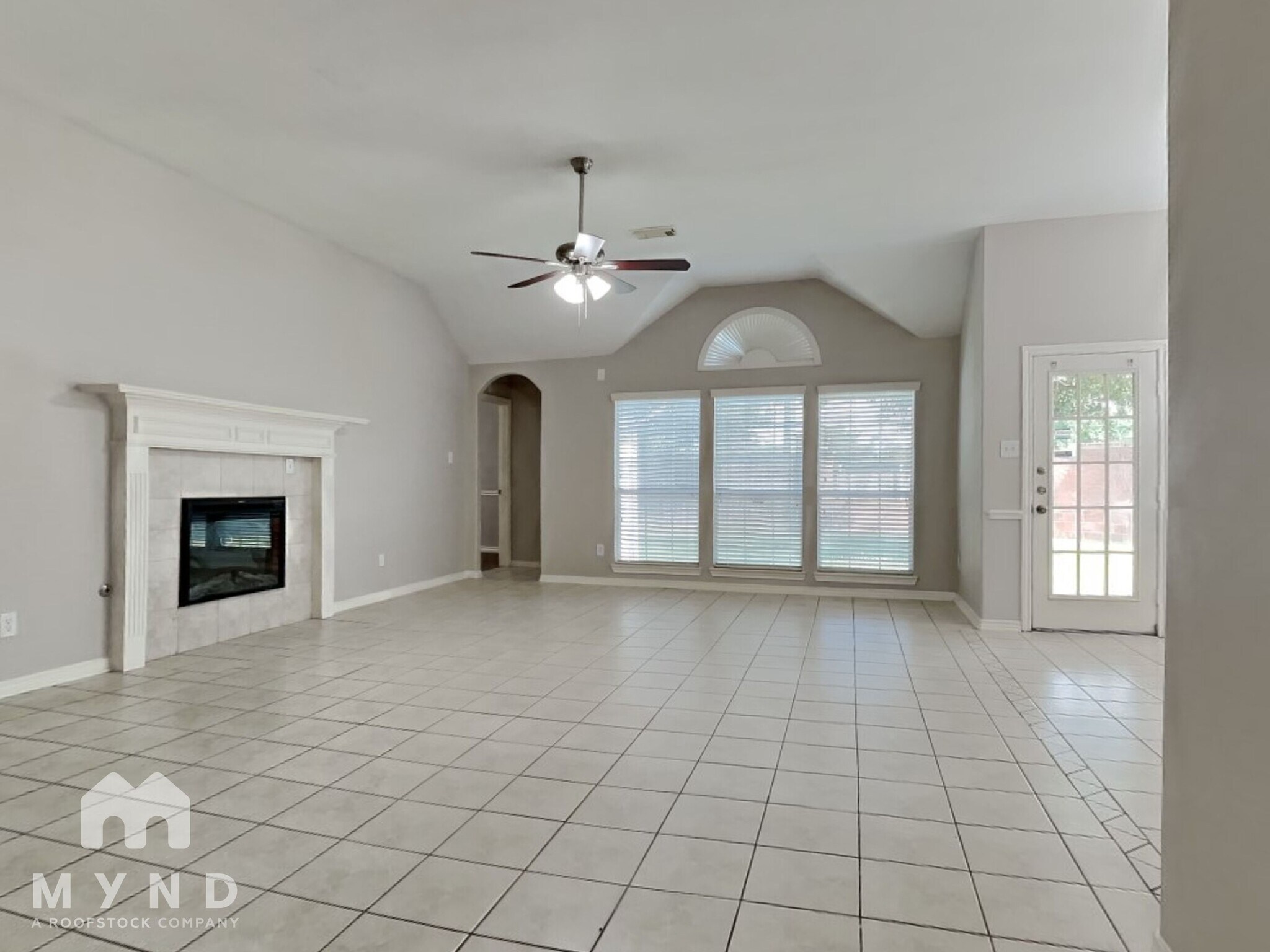 Building Photo - 22902 Creekside Gate Ct