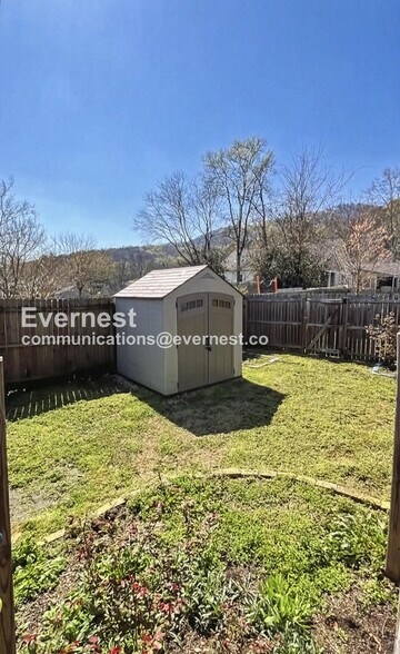 Building Photo - 5501 St Elmo Ave