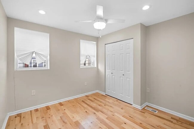 Building Photo - 2510 E Fayette St