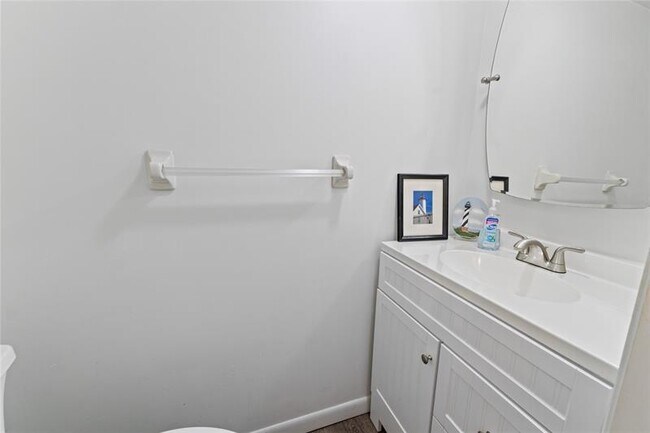 Building Photo - 6131 SW 42nd Ct