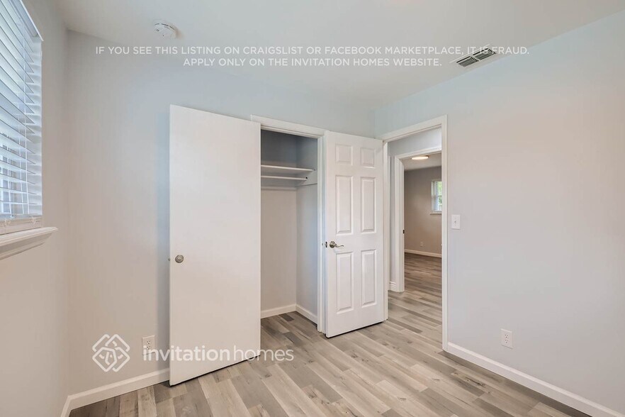 Building Photo - 7912 Argentine Dr W