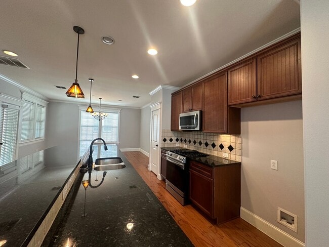 Building Photo - 1600 Abrams Rd