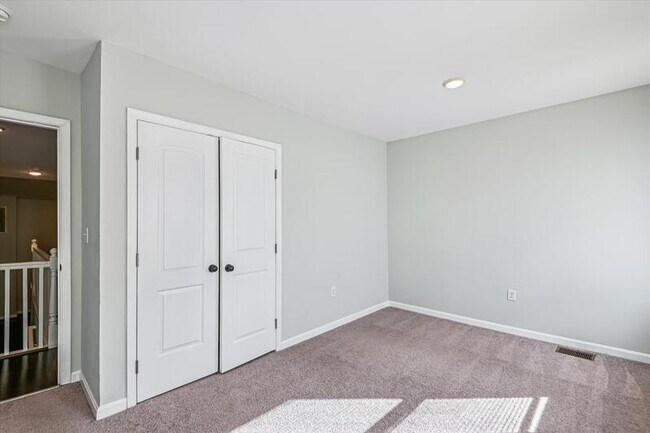 Building Photo - 1324 W Lombard St