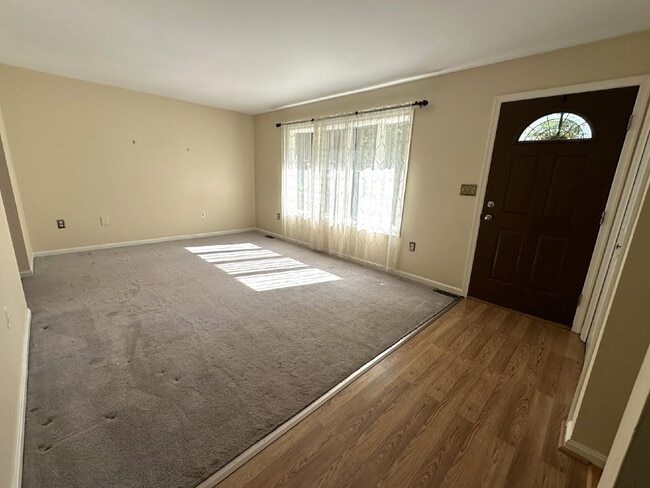 Building Photo - 3-Bedroom Split Level in Peaceful Wooded Setting