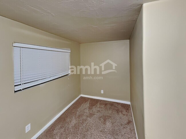 Building Photo - 5233 W Elk Horn Peak Dr