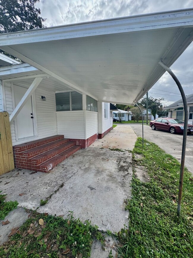 Building Photo - Freshly Renovated Rental in Tallulah/ Nort...