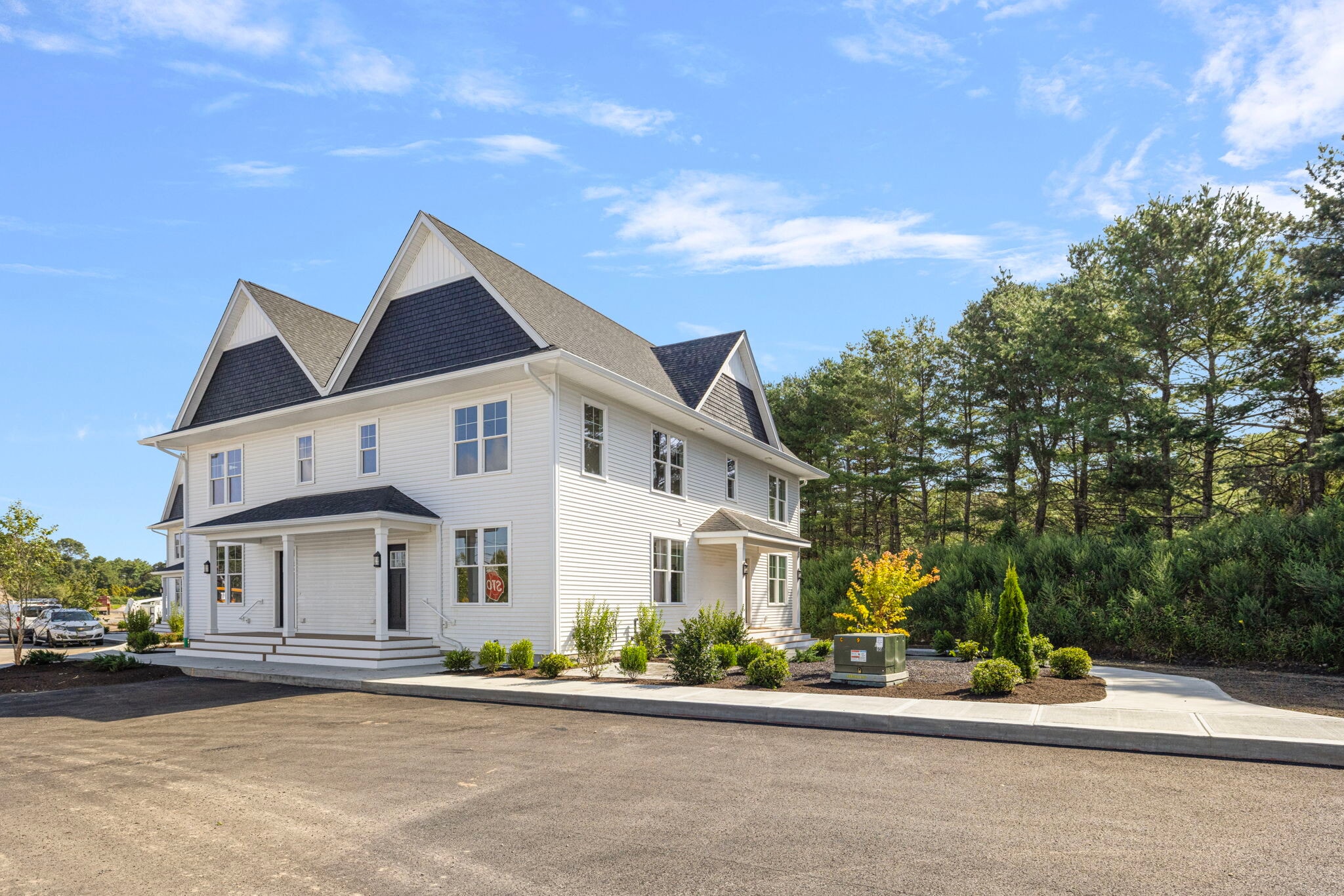 Building Photo - 50 S County Trl