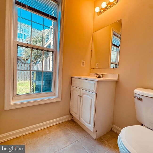 Building Photo - 8936 Singleleaf Cir