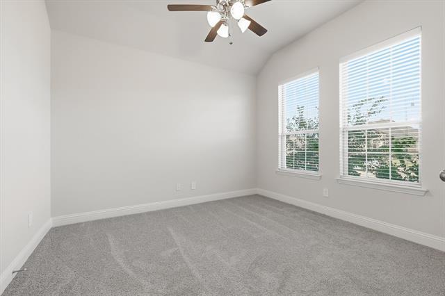 Building Photo - 513 Oleander Dr