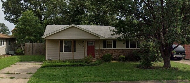 Primary Photo - "Charming 3-Bedroom Home in Jonesboro - Co...