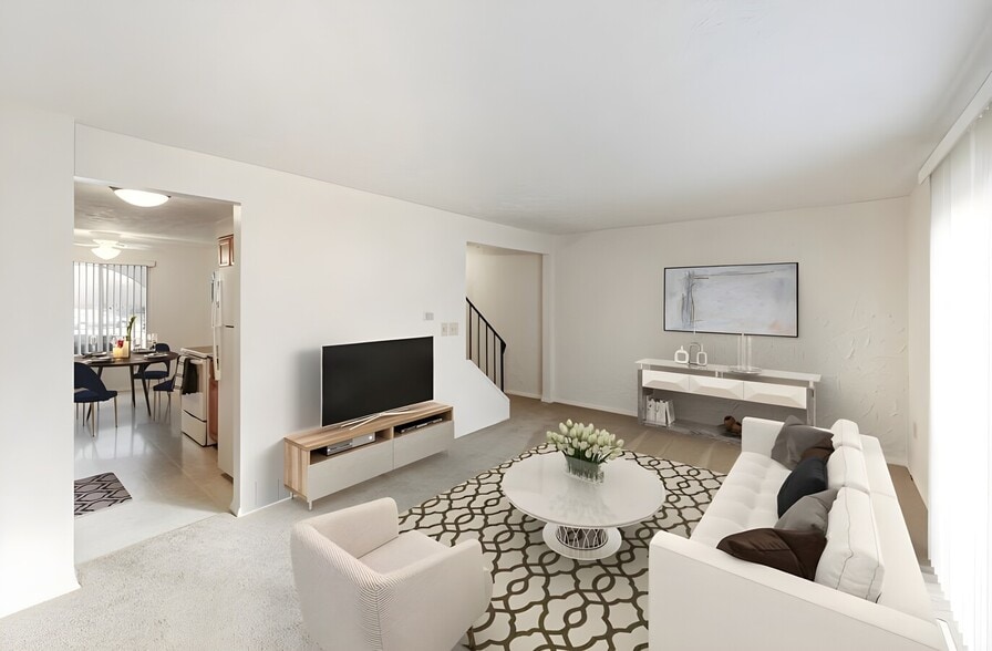 Building Photo - Spanish Gardens