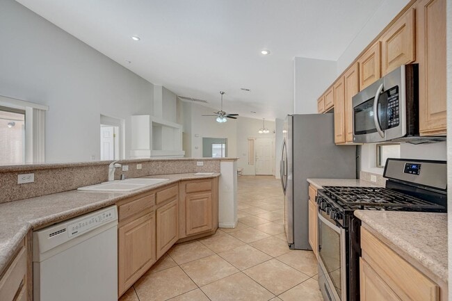 Building Photo - 121 Chatara Way