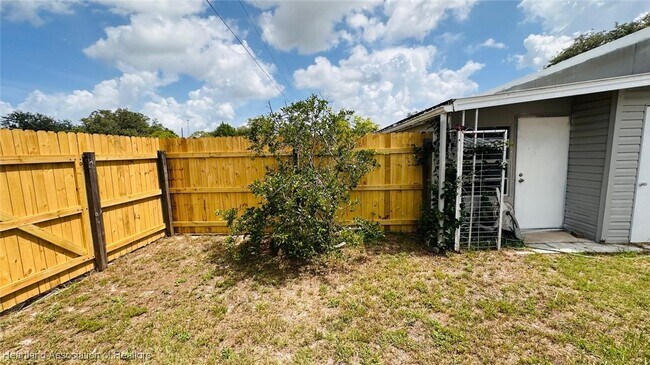 Building Photo - 4701 Ferdinand Ave